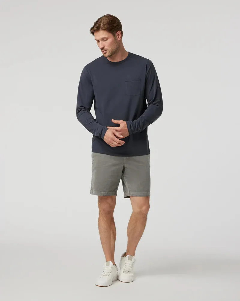 vuori Men's Long Sleeve Feather Tee in Navy