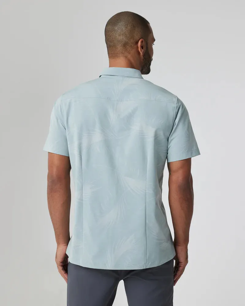 vuori Men's Short Sleeve Bridge Button Down in Chalk Blue Falling Frond