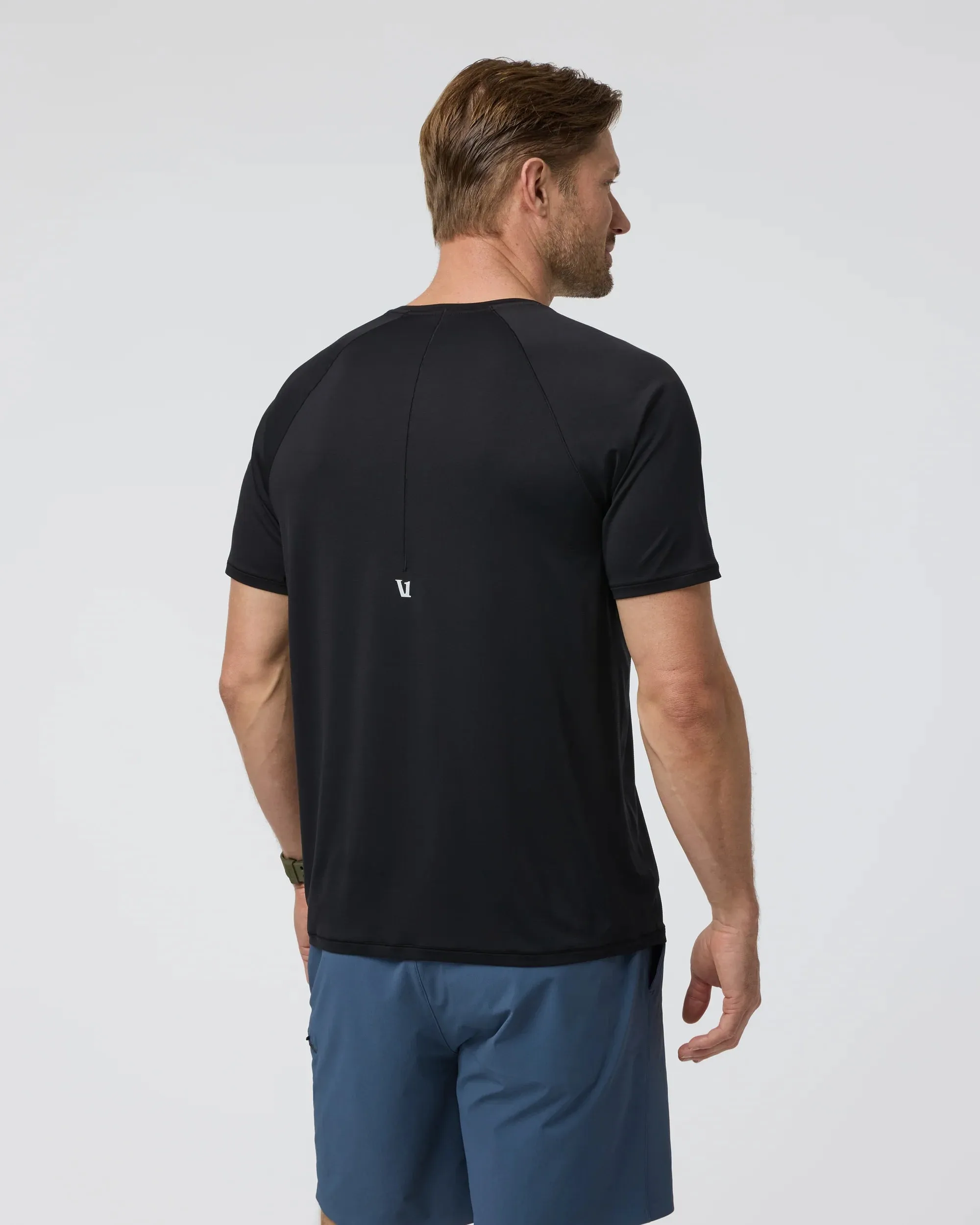 vuori Men's Short Sleeve Precept Tech Tee in Black