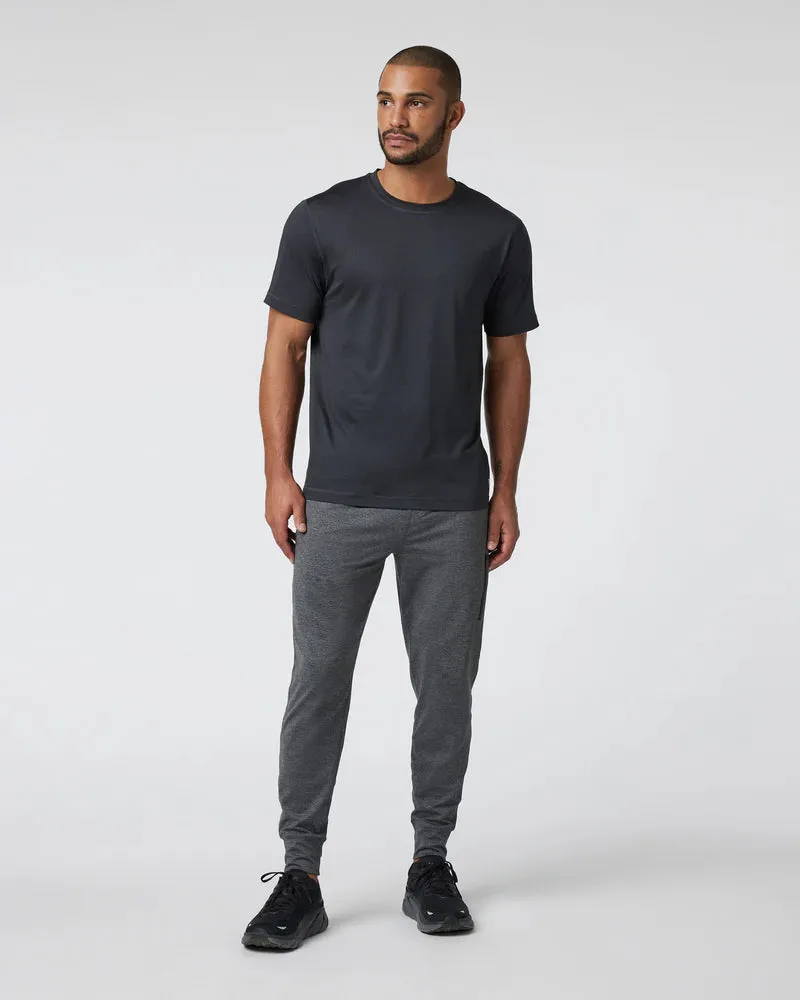 vuori Men's Tradewind Performance Tee 2.0 in Black Heather