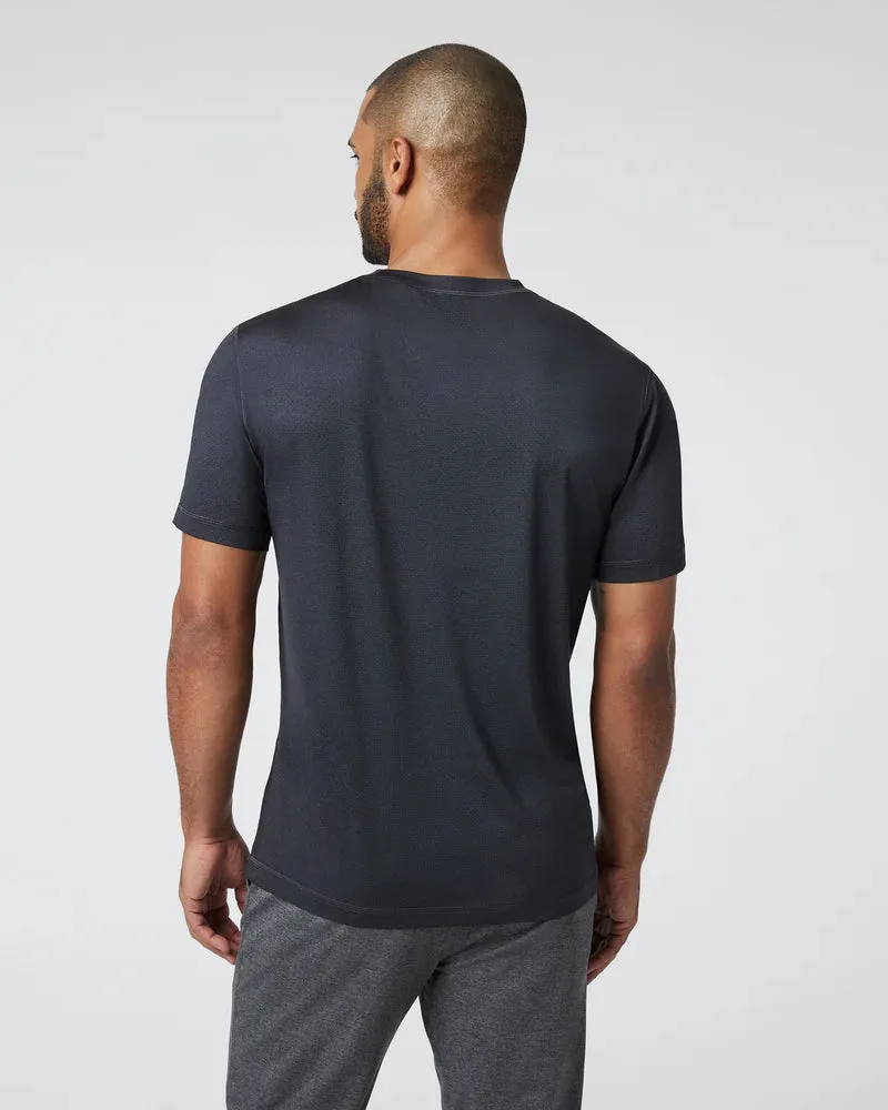 vuori Men's Tradewind Performance Tee 2.0 in Black Heather