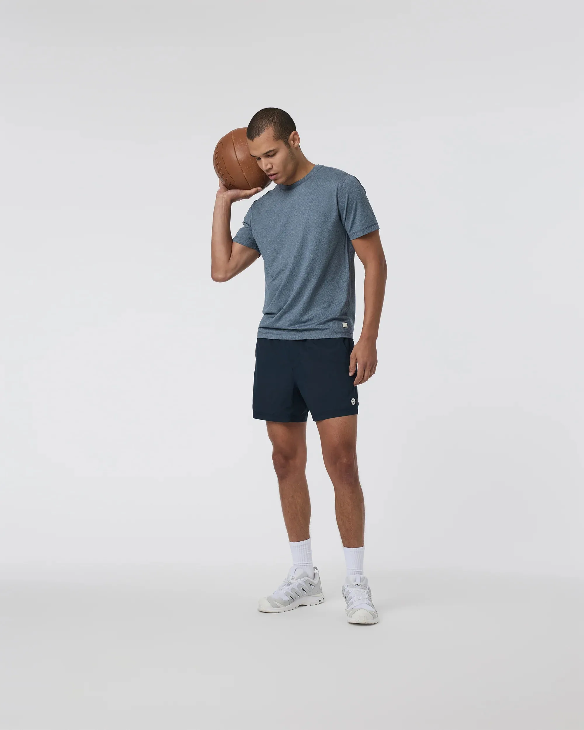 vuori Men's Tradewind Performance Tee 2.0 in Pacific Heather
