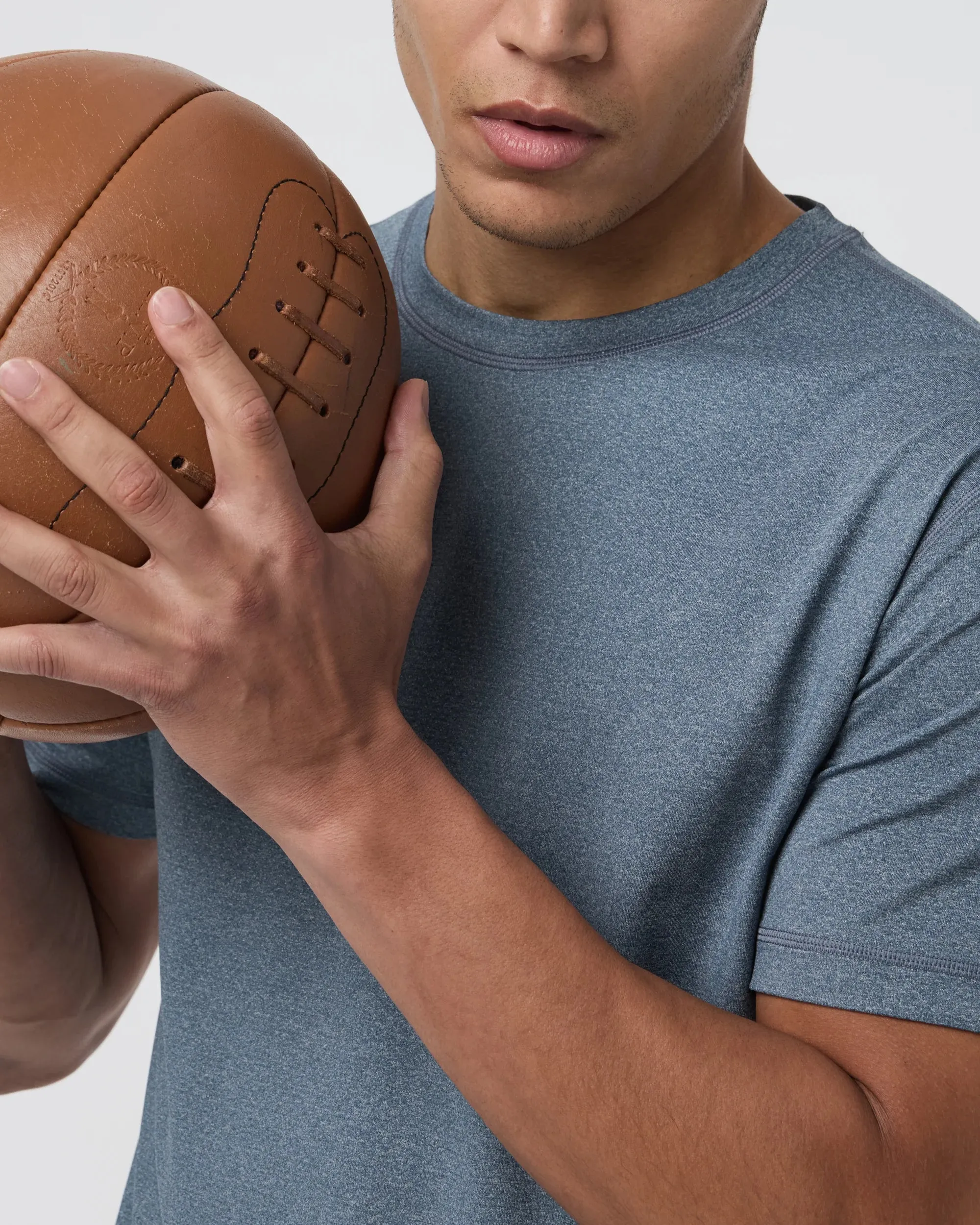 vuori Men's Tradewind Performance Tee 2.0 in Pacific Heather