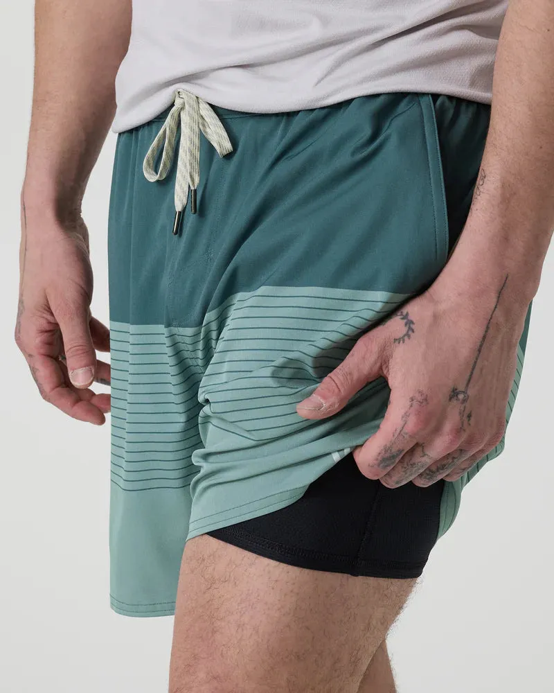 vuori Men's Trail Short 2.0 in Light Deep Sea Stripe