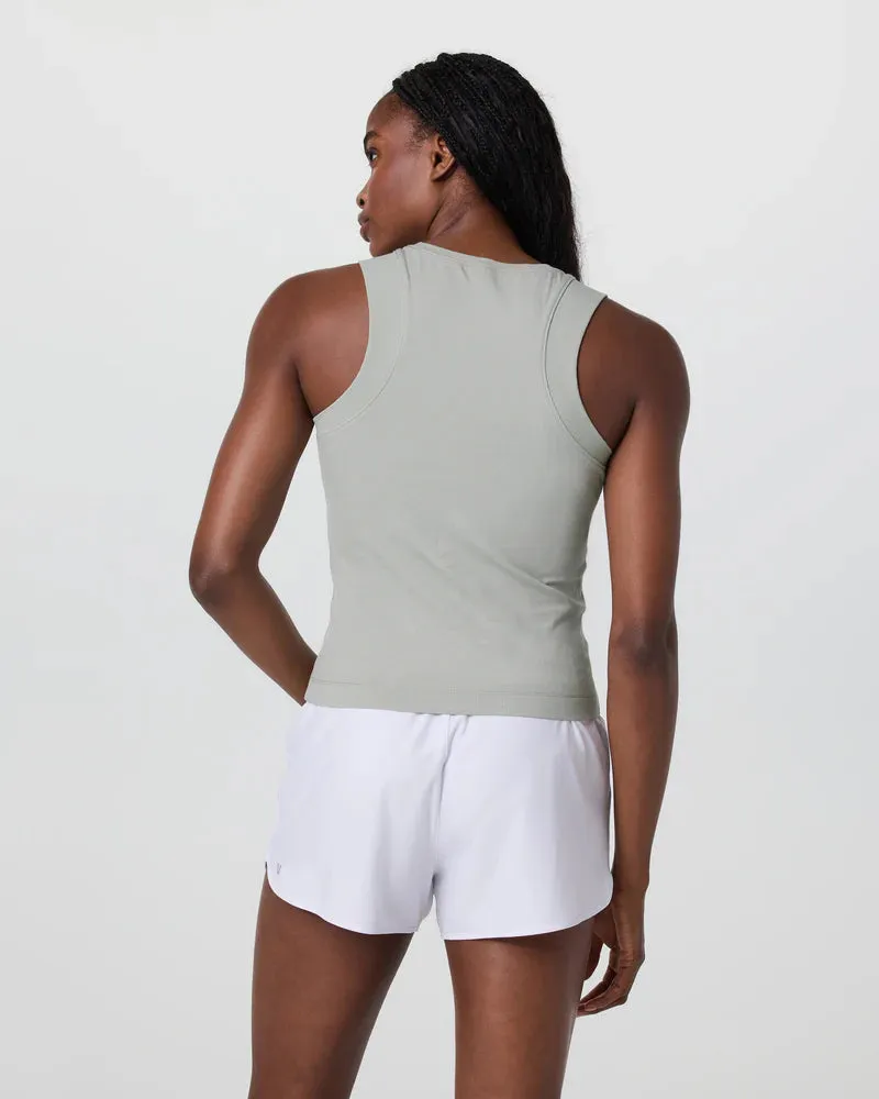 vuori Women's Pose Modern Tank in Talc