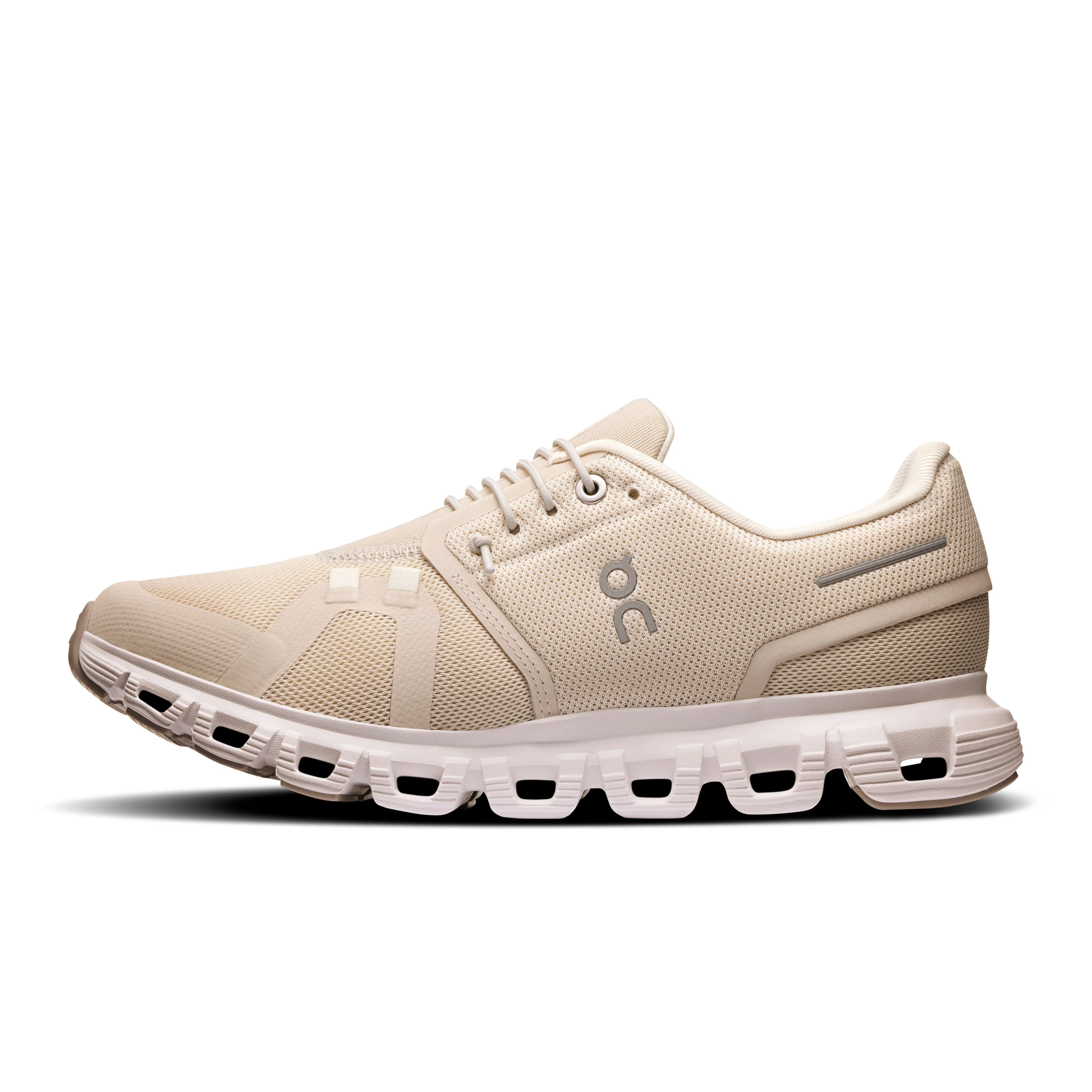 Women's On Cloud 6 Running Shoe in Pearl | White