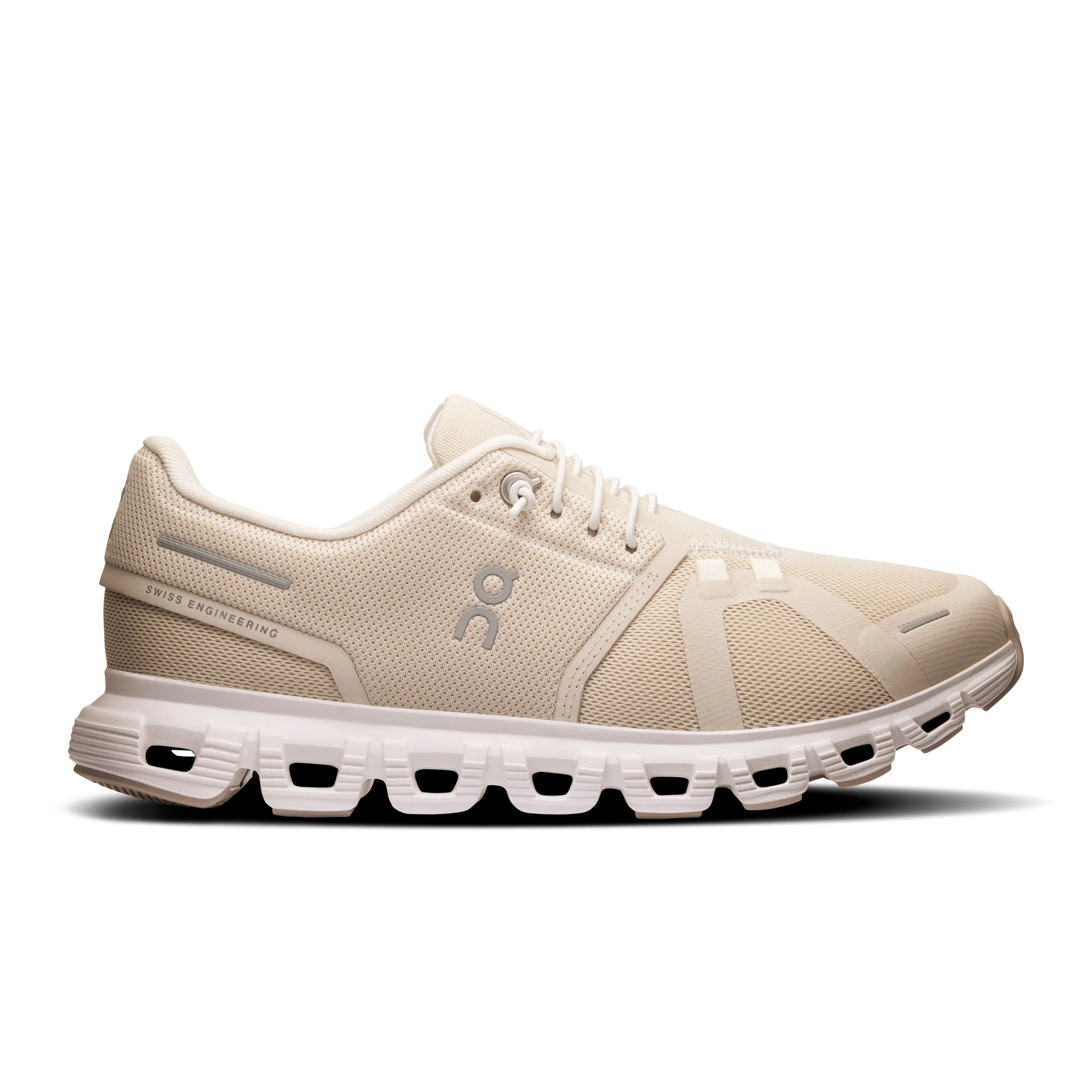Women's On Cloud 6 Running Shoe in Pearl | White